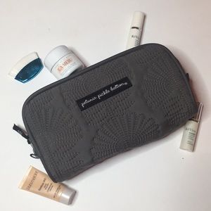 Petunia Pickle Bottom Accessory Bag - Gray